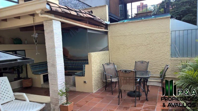 Casa disponible para Venta en Medellín Poblado Foto numero 1