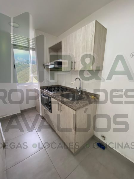 Apartamento disponible para Arriendo en Medellin con un valor de $2,700,000 código 2122