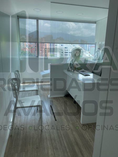 Oficina-Consultorio disponible para Arriendo en Medellin Poblado Foto numero 1