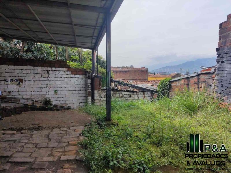 Bodega disponible para Venta en Medellín Centro Foto numero 1